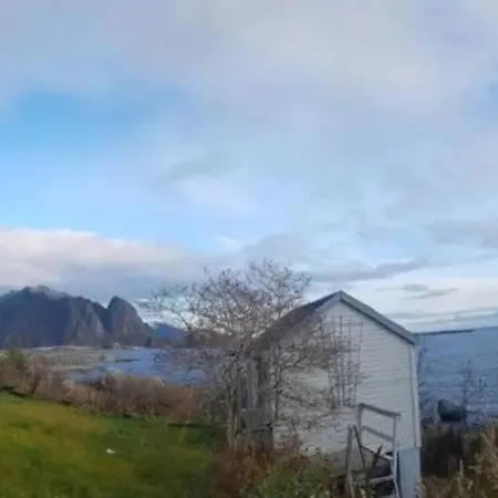 House By The Sea Reine, Lofoten *